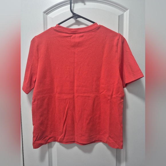 NWT Aritzia Babaton InterLock Memo T-shirs, Size Small, Cherry Red - Picture 8 of 10